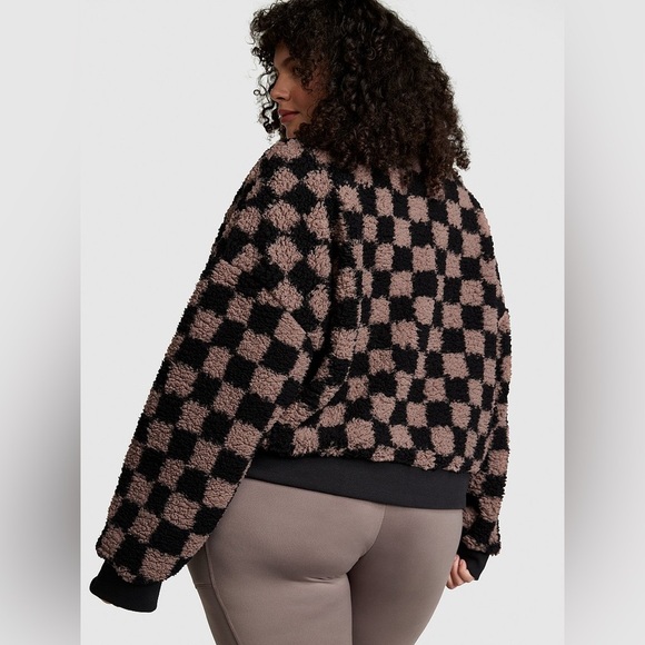 PINK Victoria Secret COZY FLEECE HALF-ZIP
PULLOVER NWT‼️FINAL SALE - Picture 4 of 4